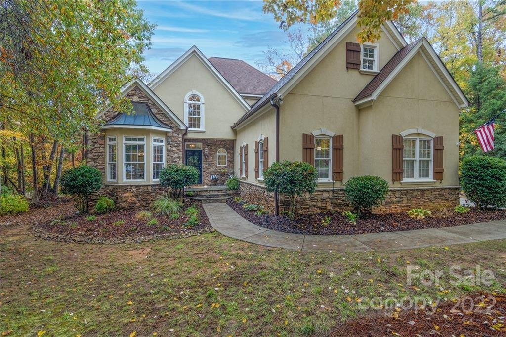 1426 Doe Ridge Lane