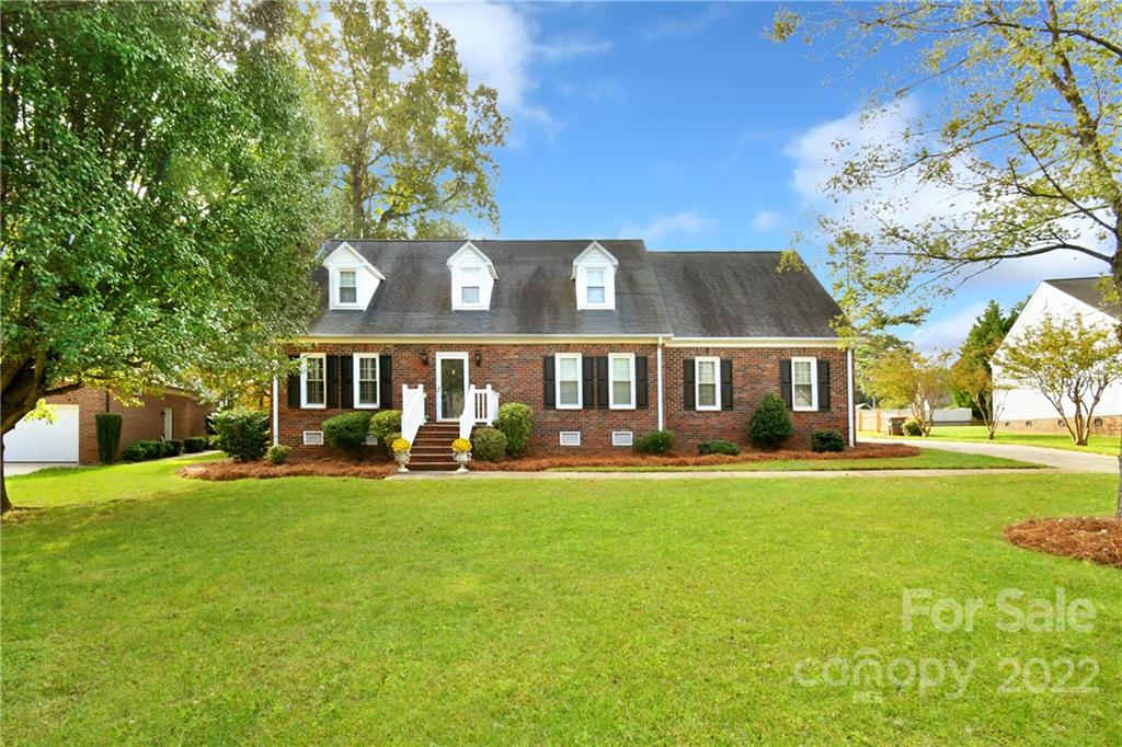 621 Peace Haven Road