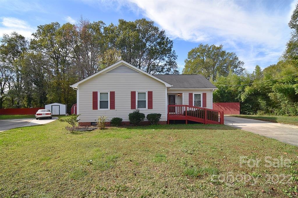 330 Finley Square