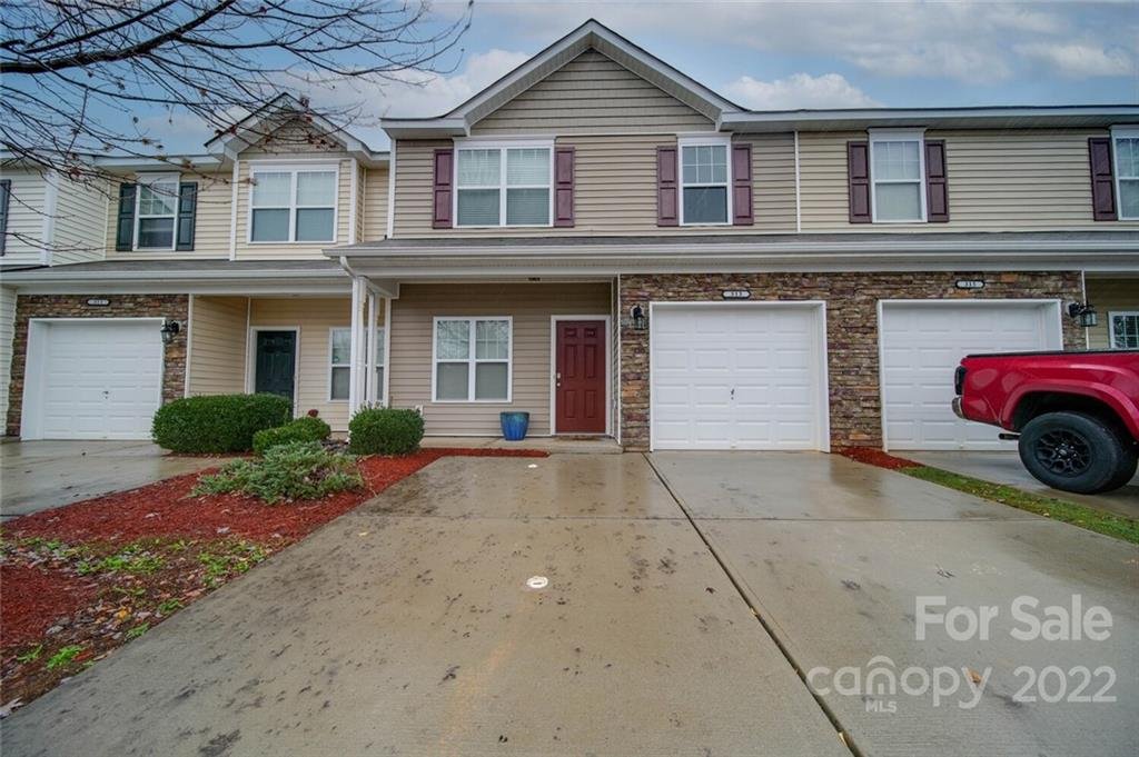 313 Sandy Spring Lane