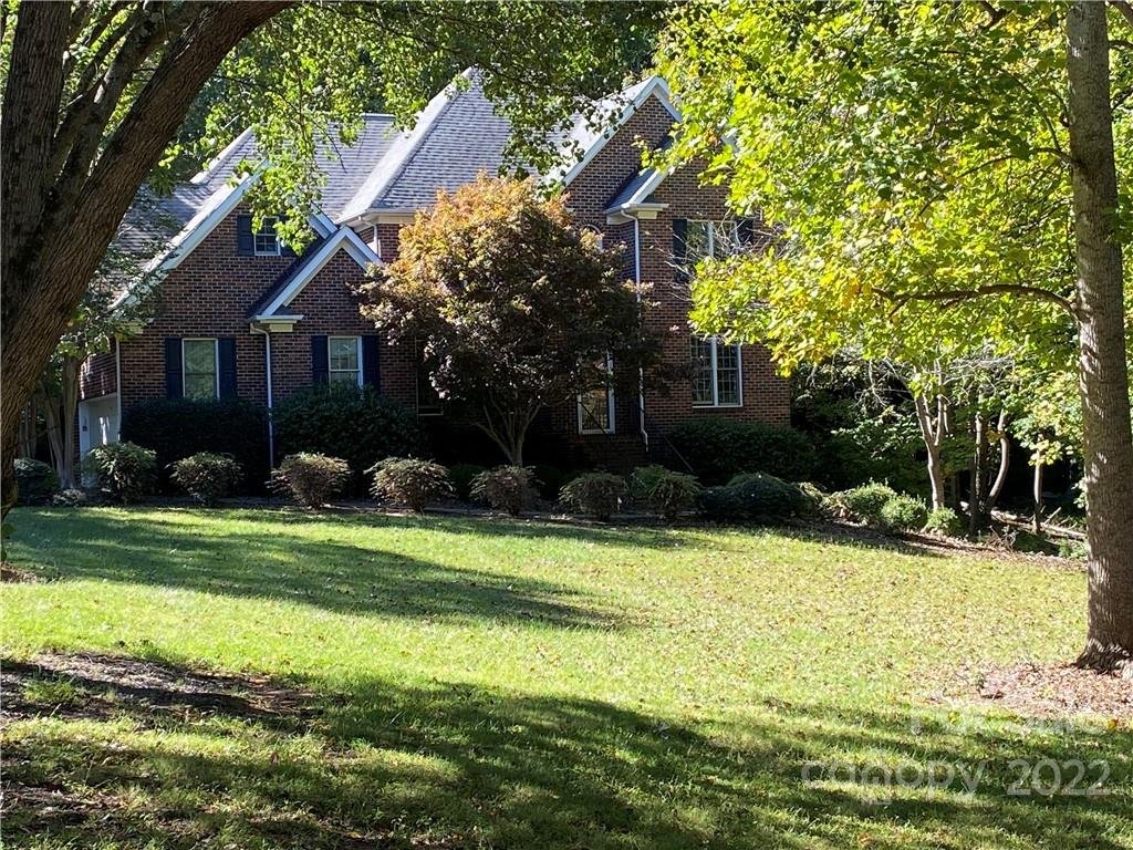 4936 Mountain Point Lane