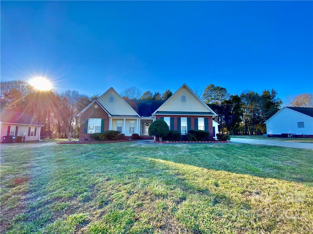 1140 Landsdown Drive
