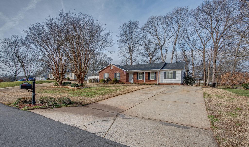 201 Hughey Drive