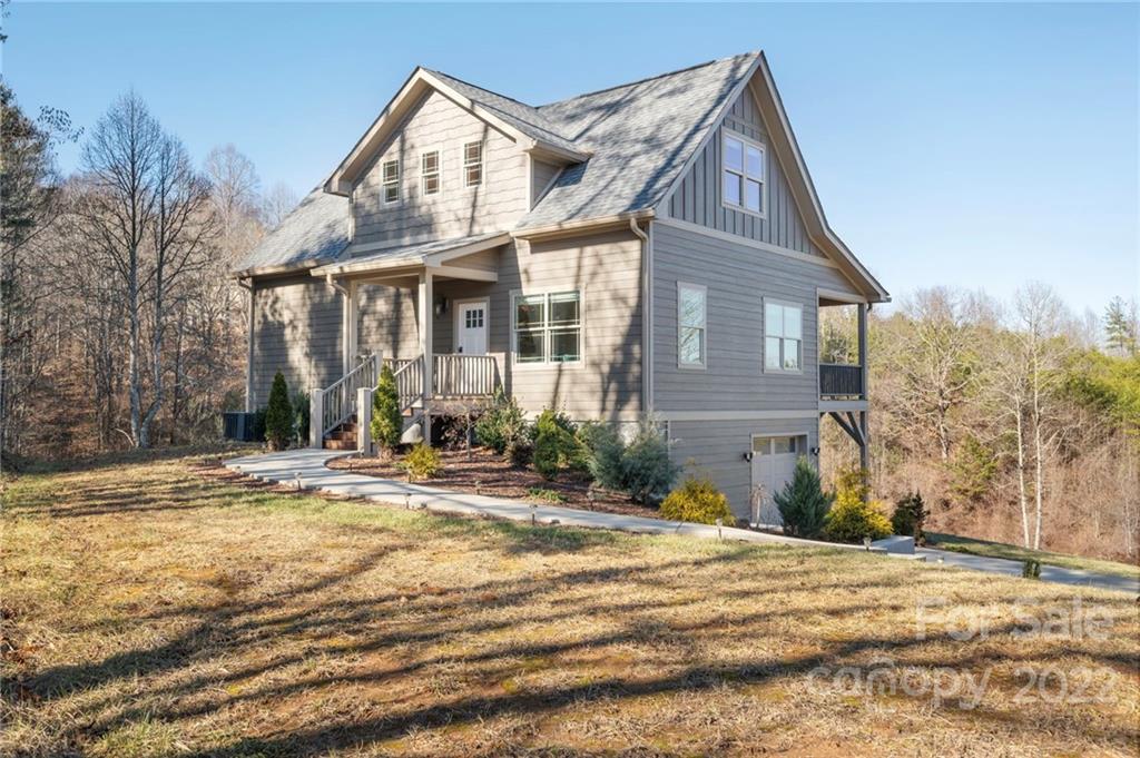 17 Spicebush Lane
