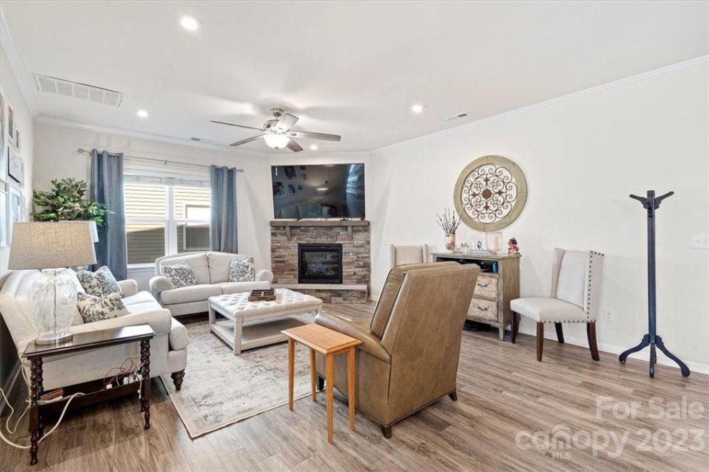 1534 Starmount Cove Lane