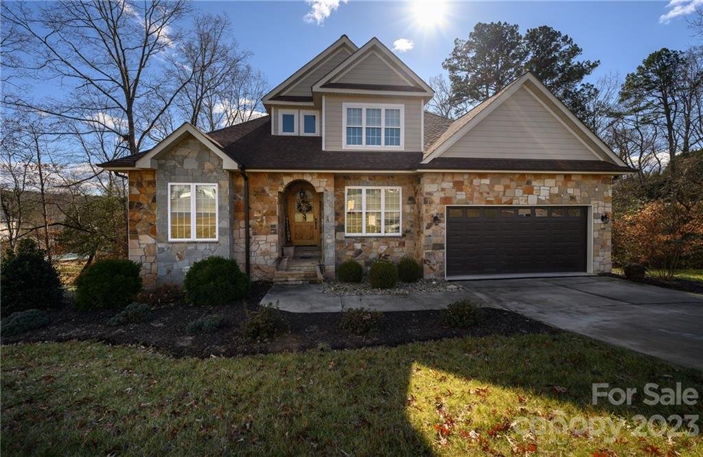 1936 46th Avenue Drive