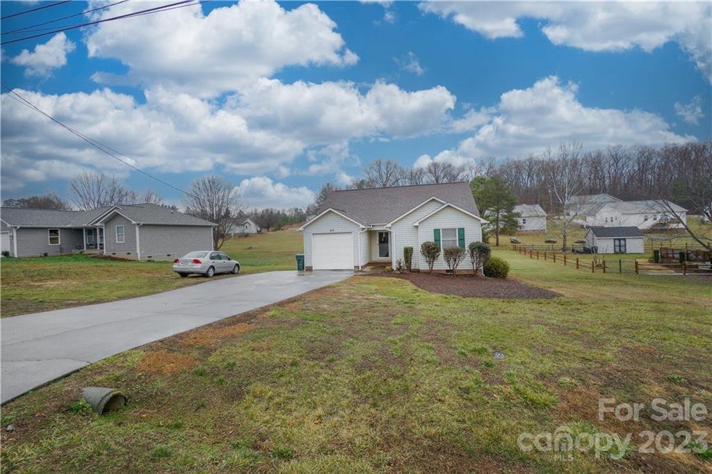 629 Mountain Place