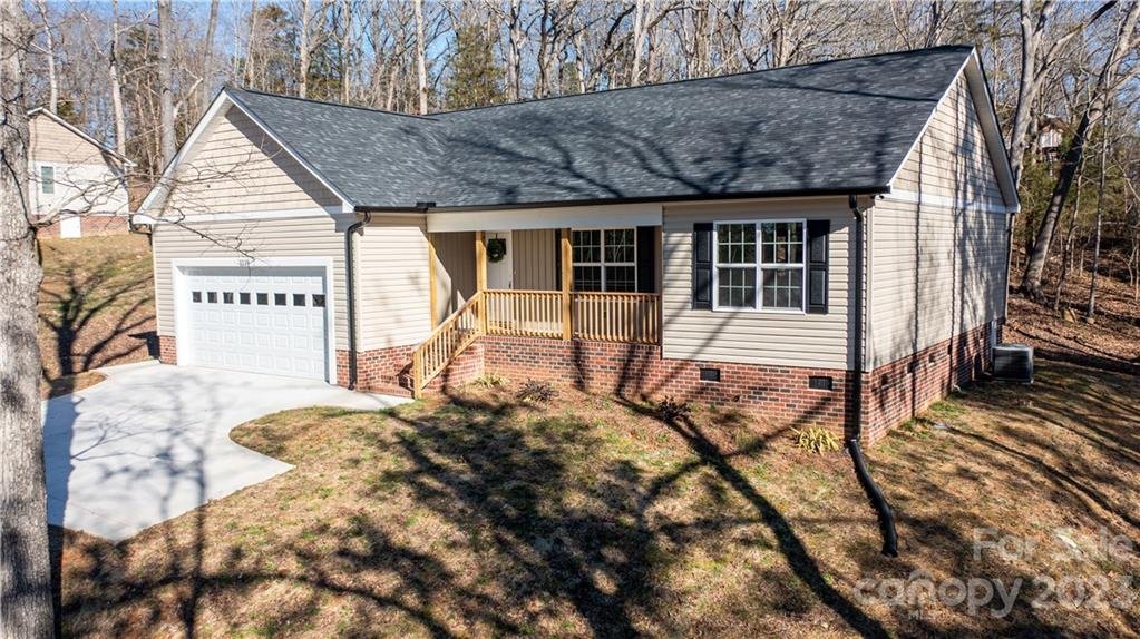 1119 Autumn Lane