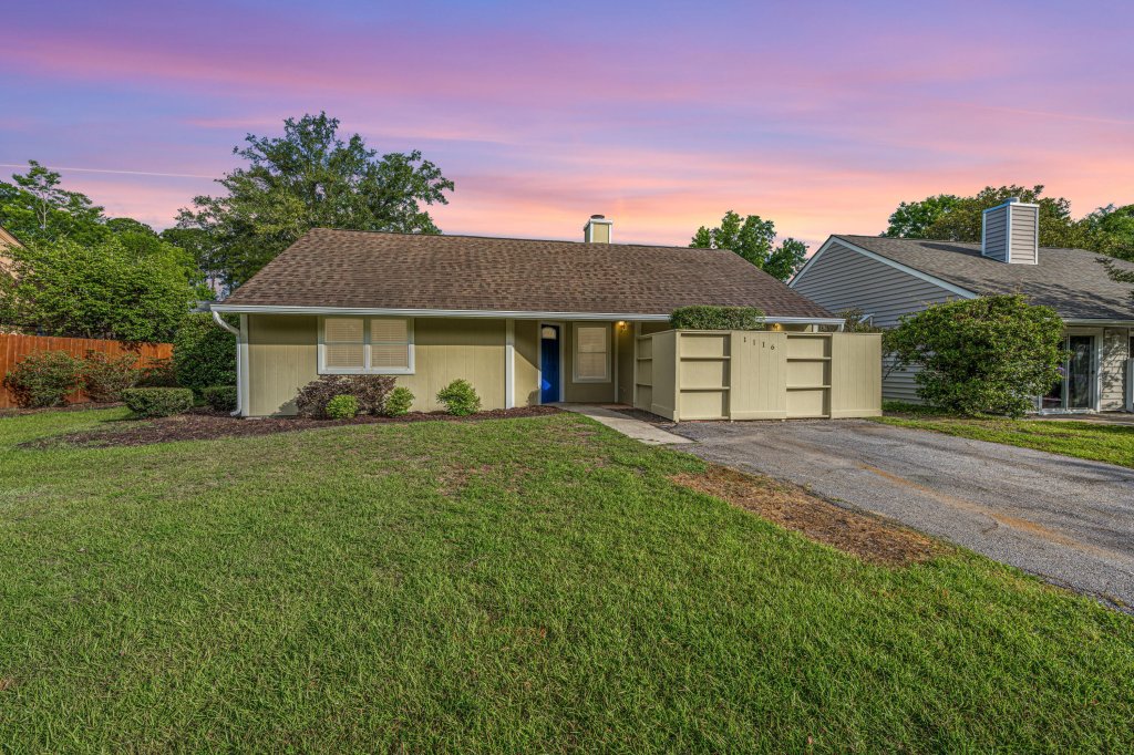1116 Astor Drive