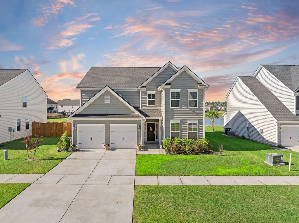 215 Squire Pope Road