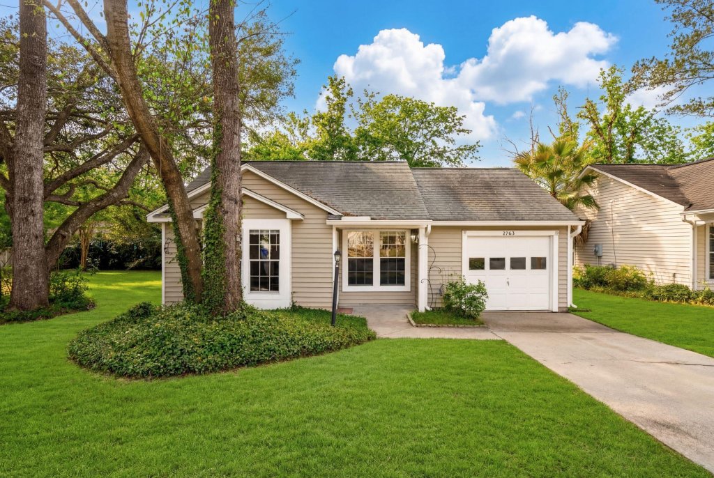 2763 Flower Creek Way