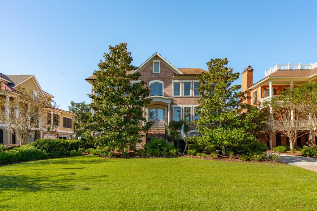 1600 Rivertowne Country Club Drive
