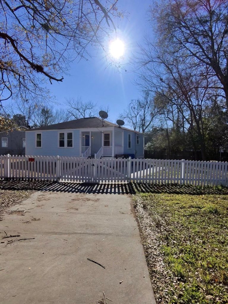 2701 Decatur Street