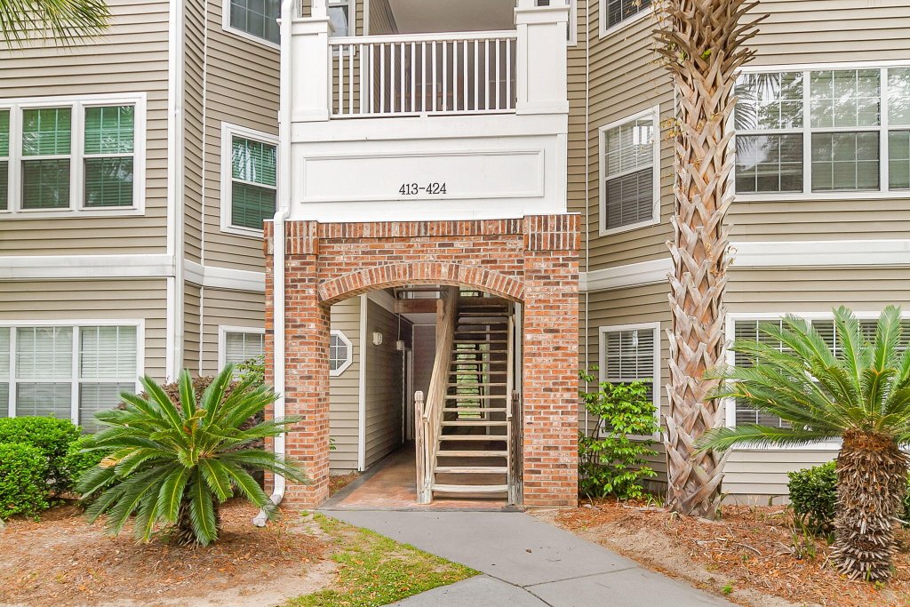 Midland Terrace, Summerville community