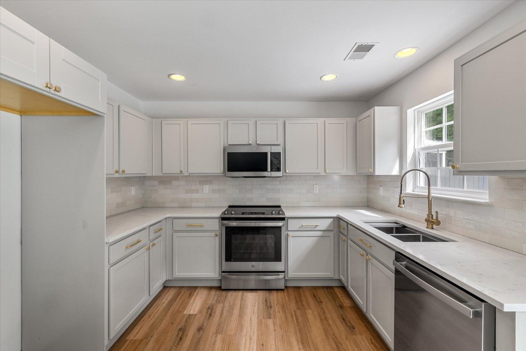 The Peninsula, Charleston community