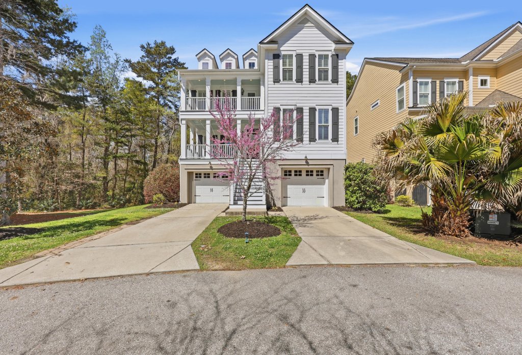 1905 Clay Lane