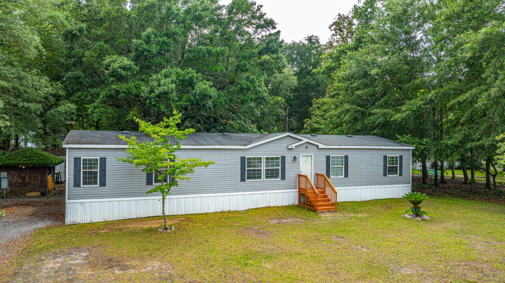 725 Hildebrand Drive