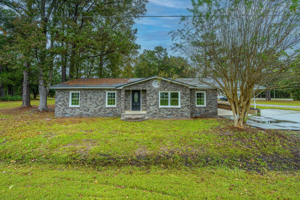4649 N Highway 52
