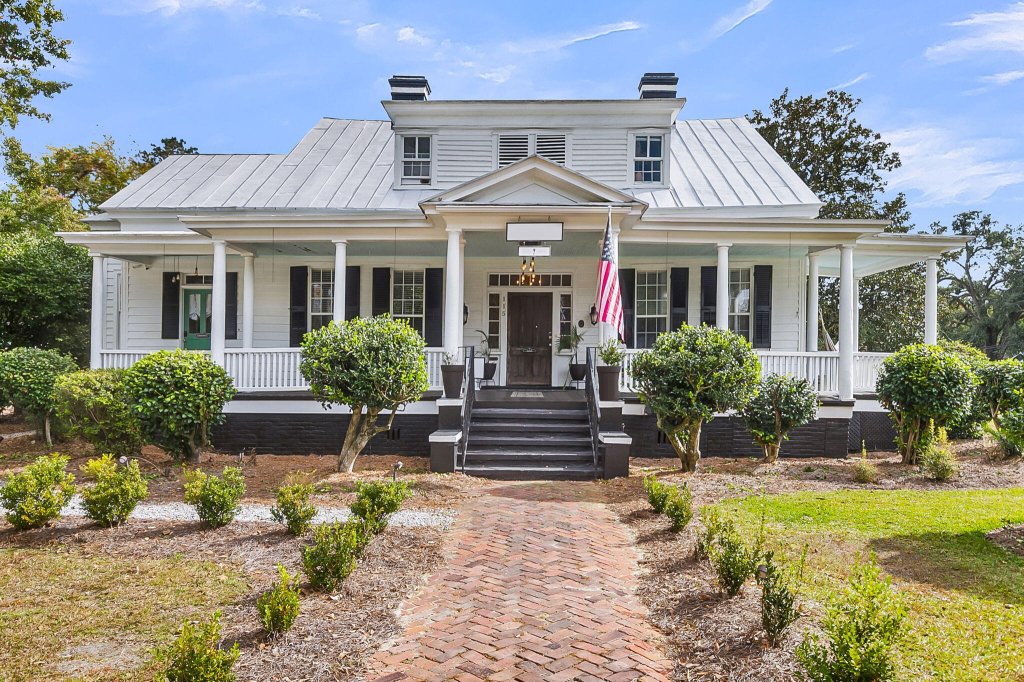 115 S Magnolia Street