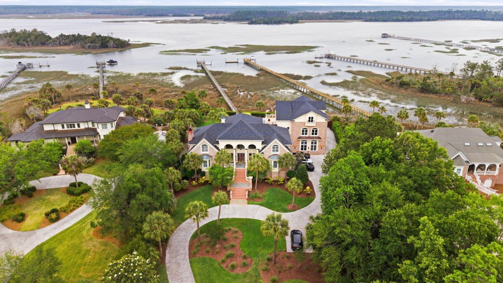 4145 Colonel Vanderhorst Circle