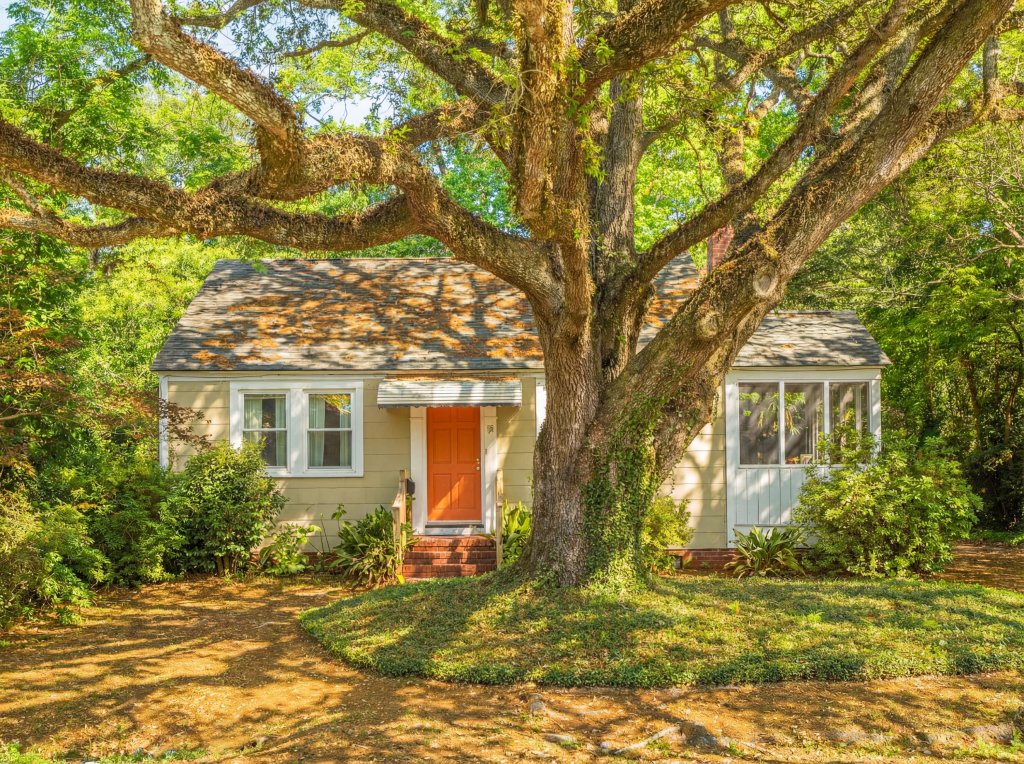 58 Avondale Avenue