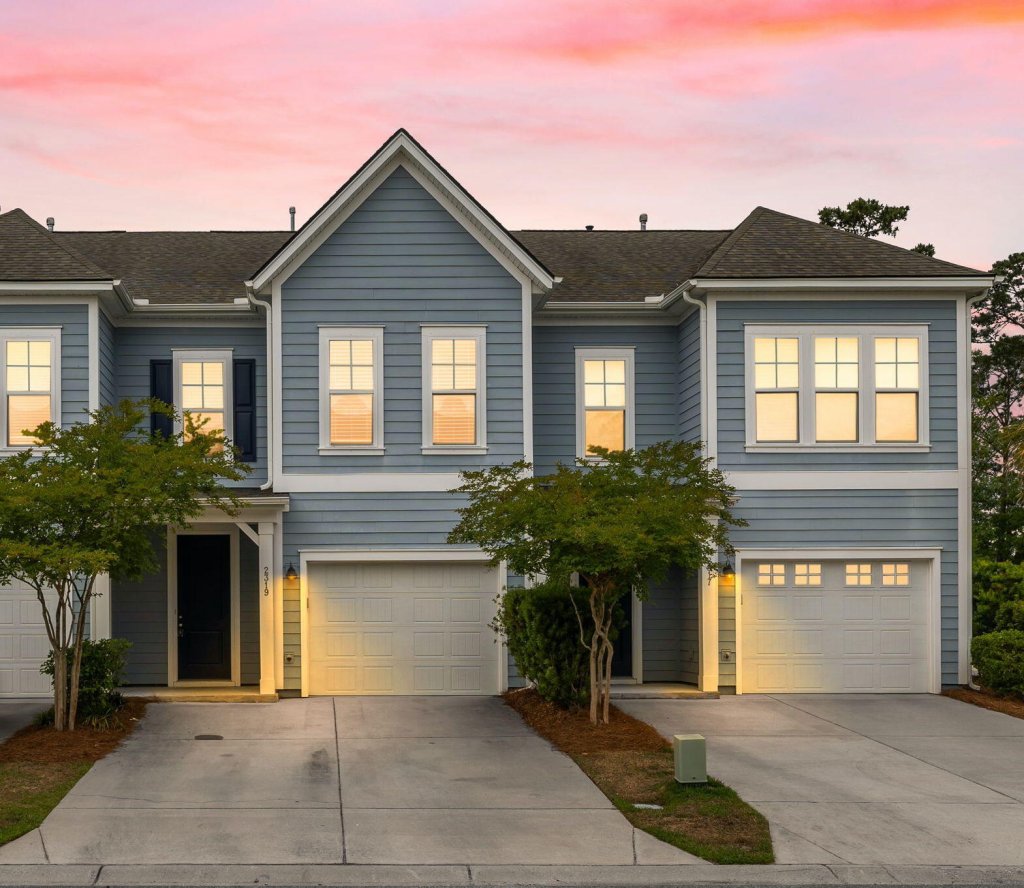 2319 Watchtower Lane