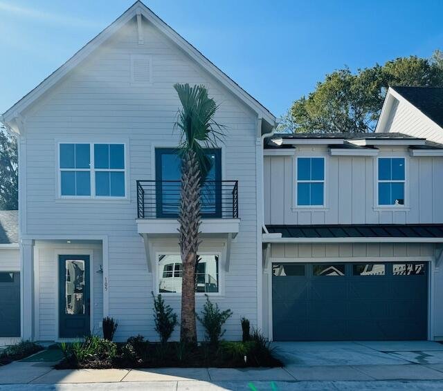 405 Oak Hammock Court