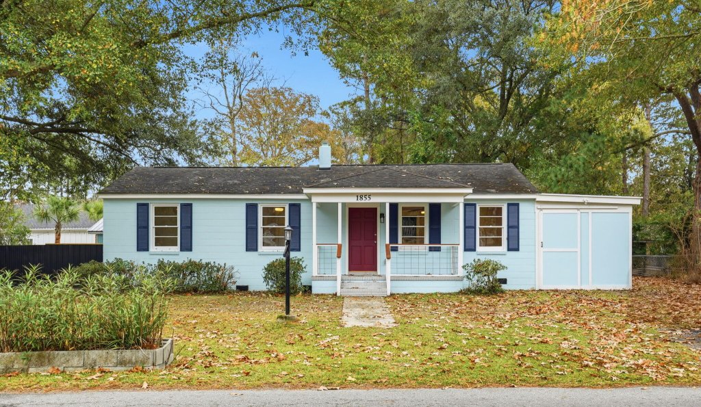1855 Dogwood Road