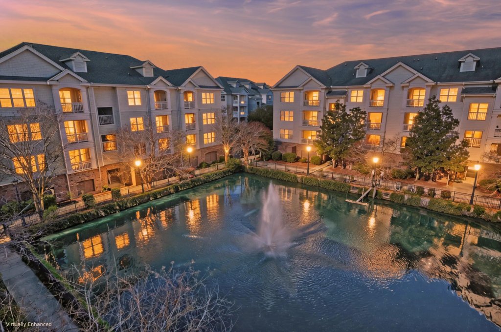 Arboretum, Charleston community
