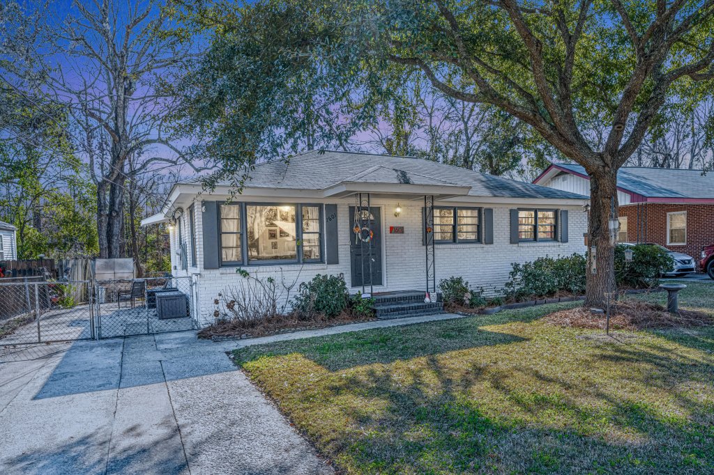 Green Bay Meadows, North Charleston community