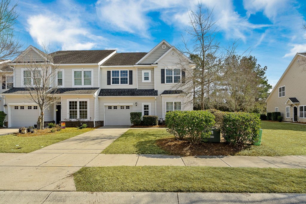 Cain Crossing, Charleston community