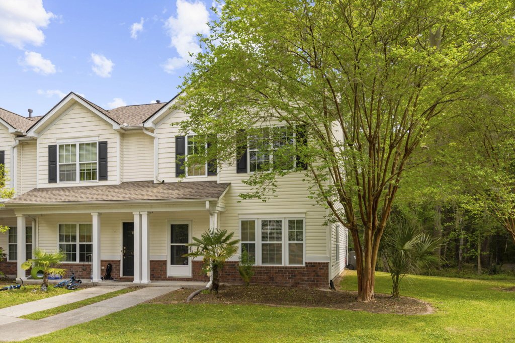 400 Chinquapin Drive