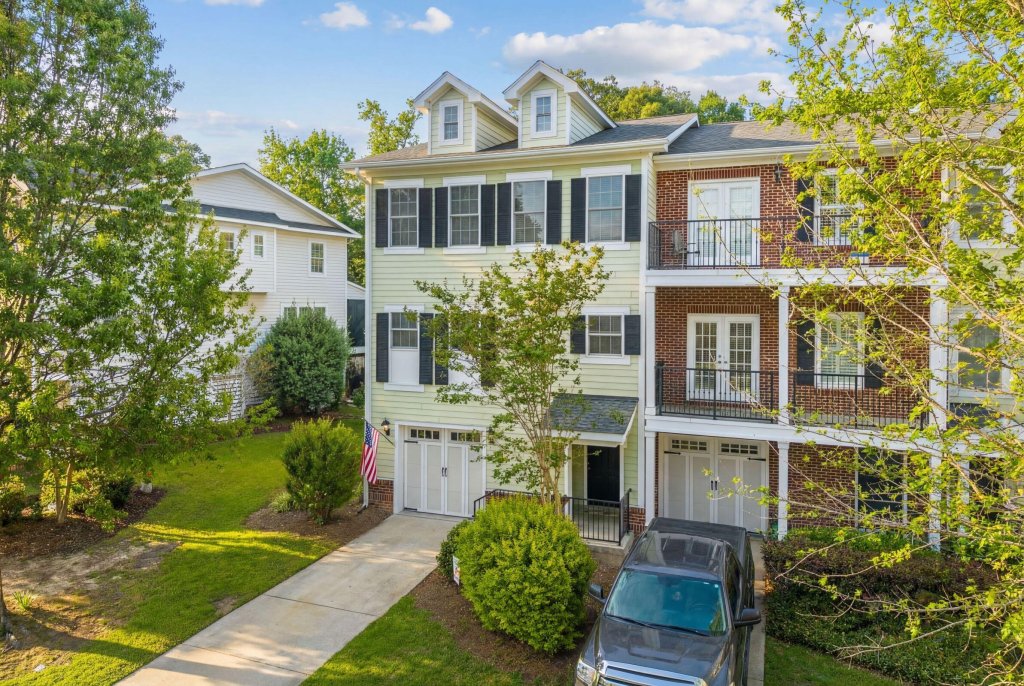 241 Etiwan Pointe Drive #1