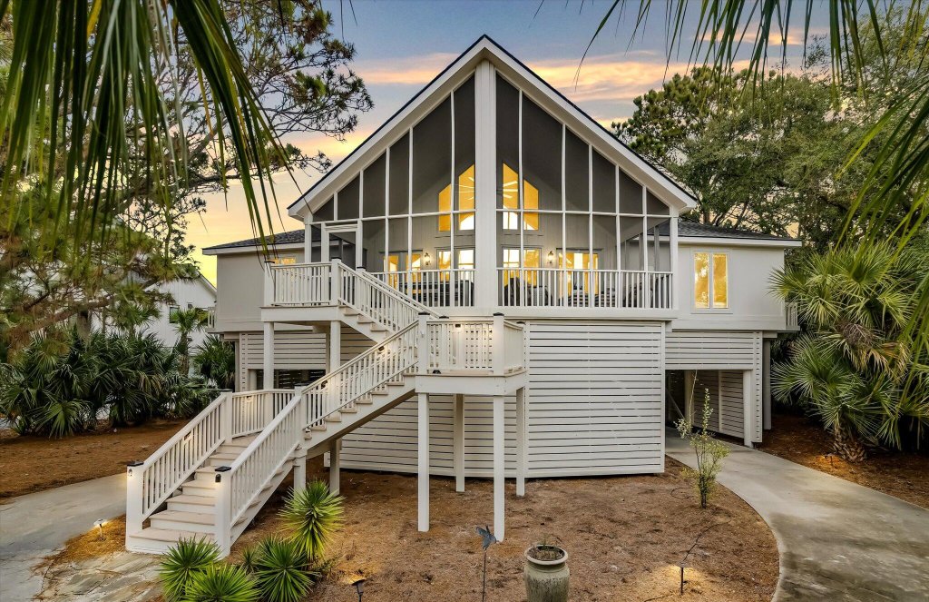 3634 Pompano Court