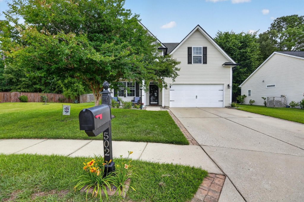 502 Fellers Court