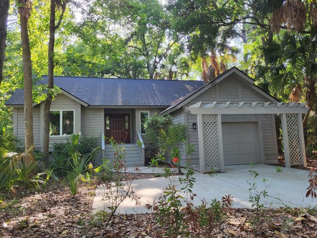 2743 Old Oak Walk