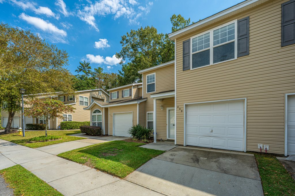 209 Grand Oaks Drive