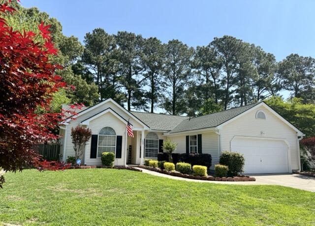 Summerville Place, Summerville community