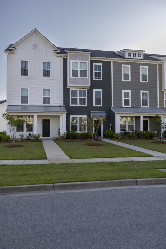 170 Yorkshire Drive 8