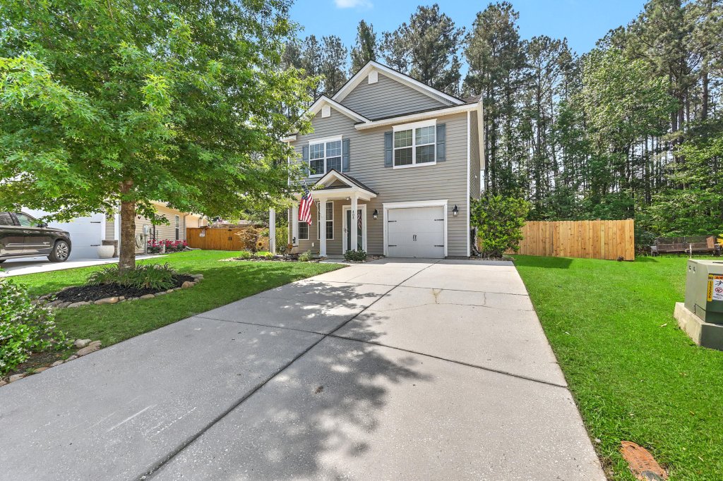Felder Creek, Summerville community
