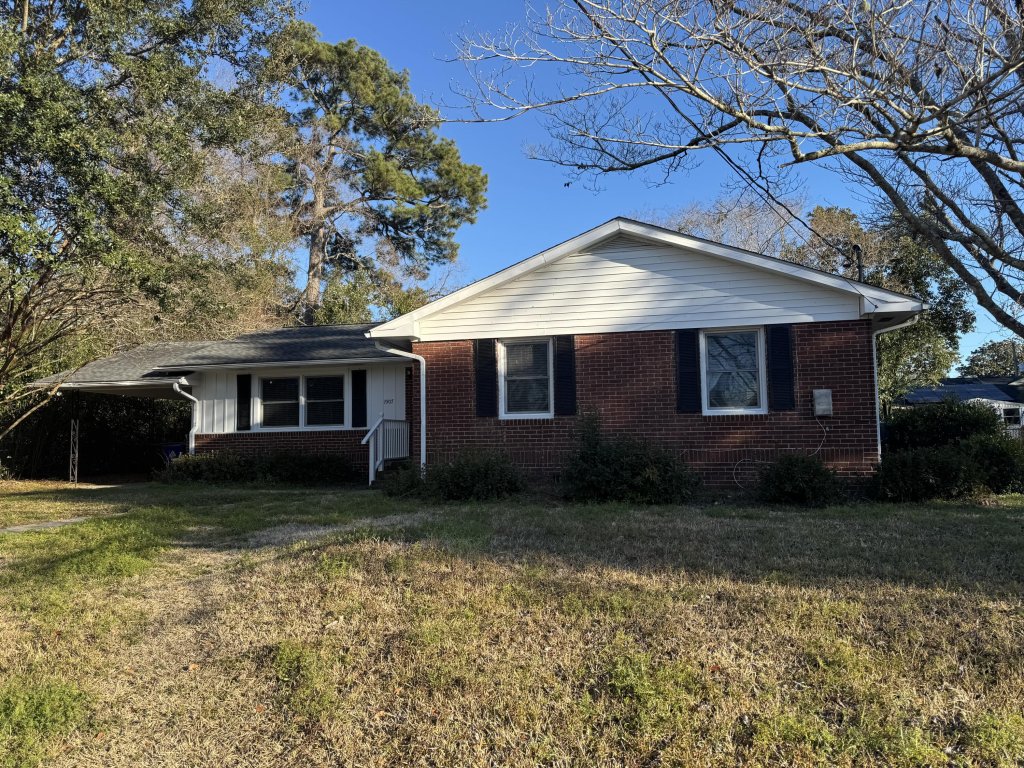 1907 Aichele Drive