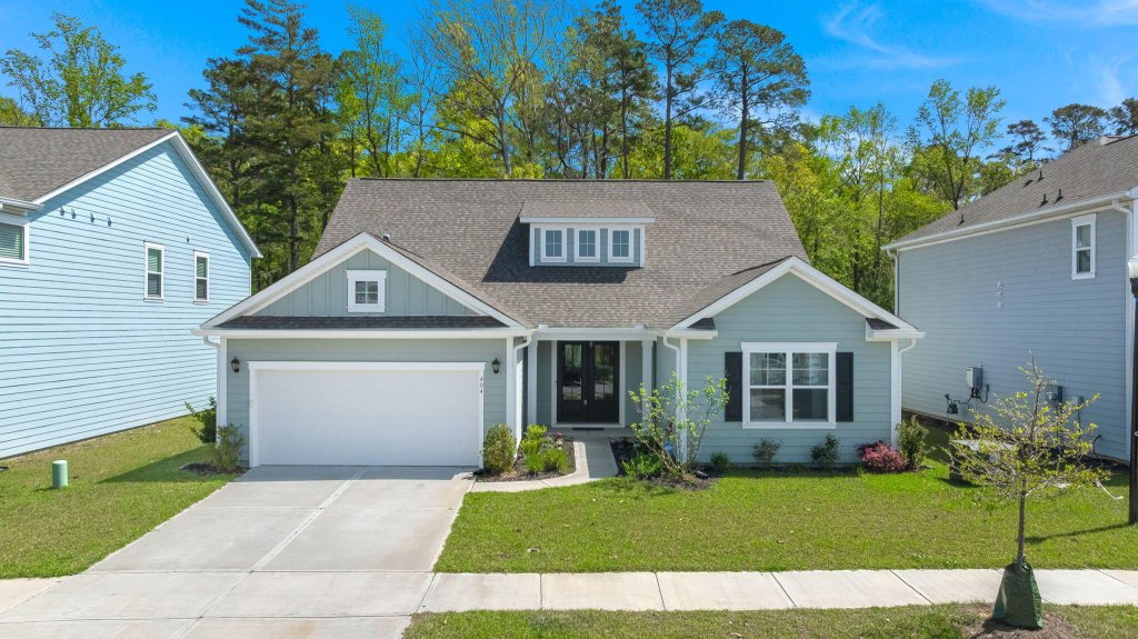 404 Oak View Way