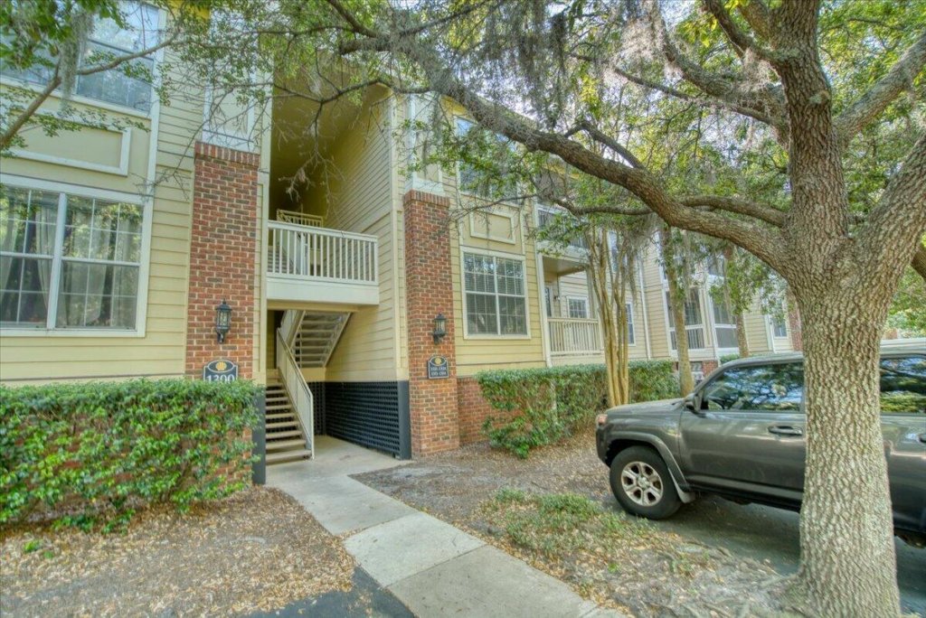Long Grove, Mount Pleasant community