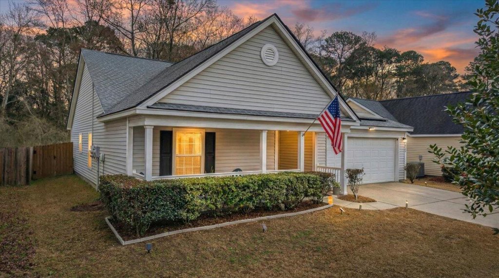 Hollow Oaks, North Charleston community