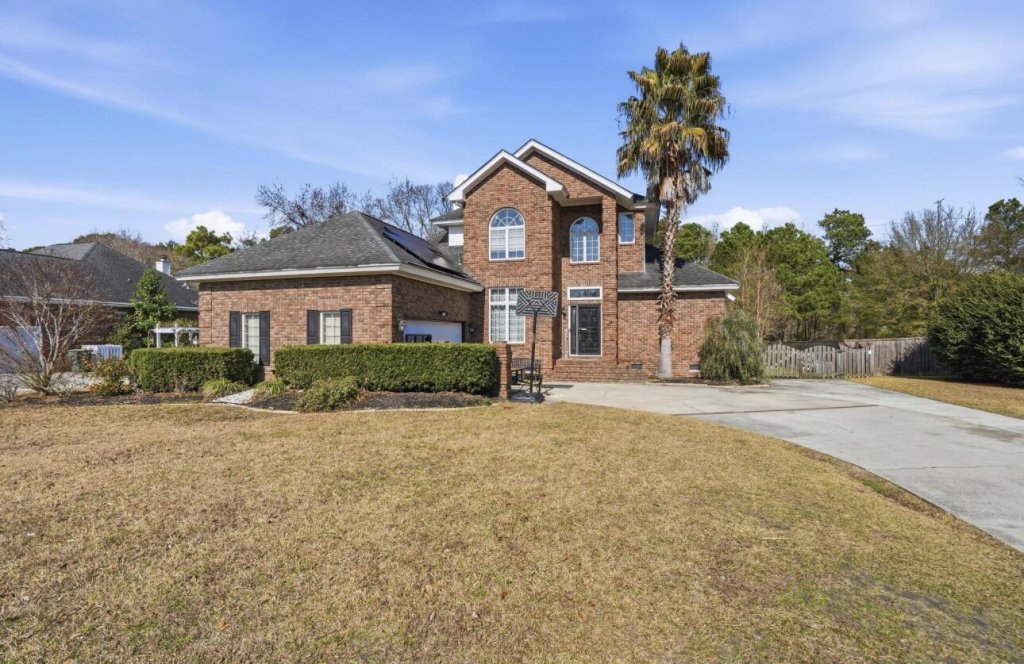 Eagle Landing, Hanahan community