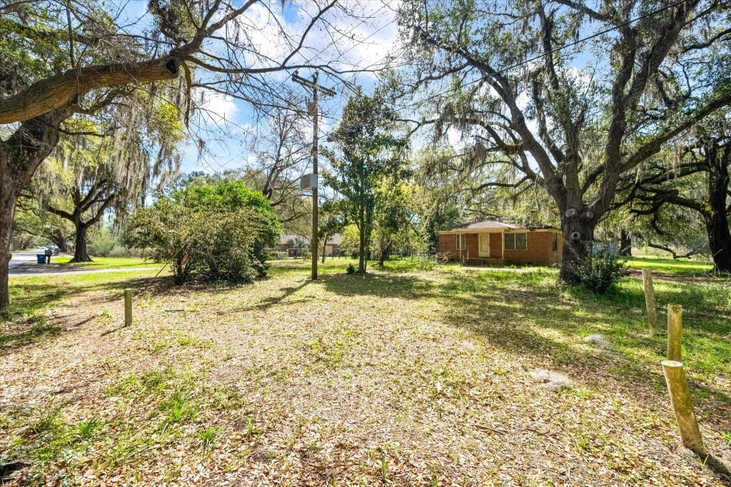1946 River Road