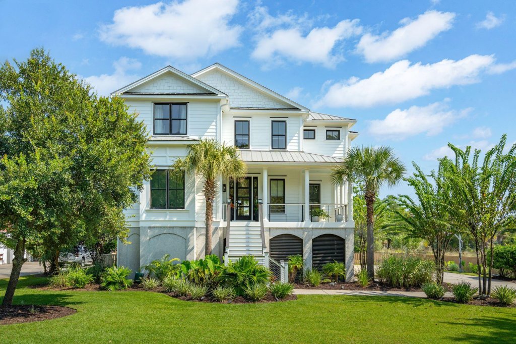 Beresford Creek Landing, Charleston community