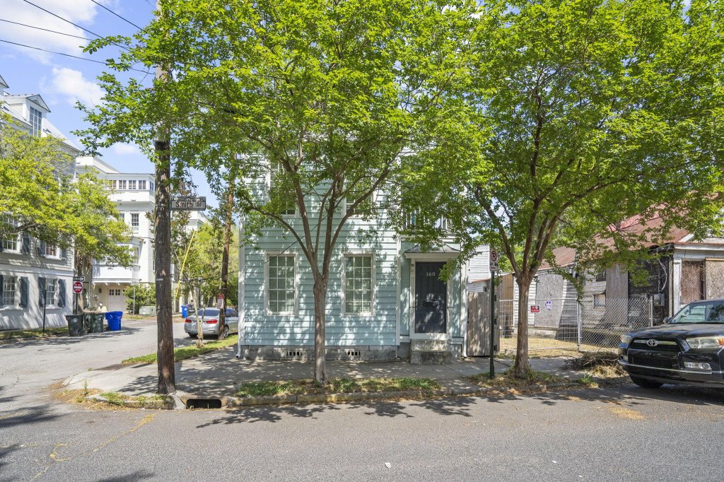160 Smith Street