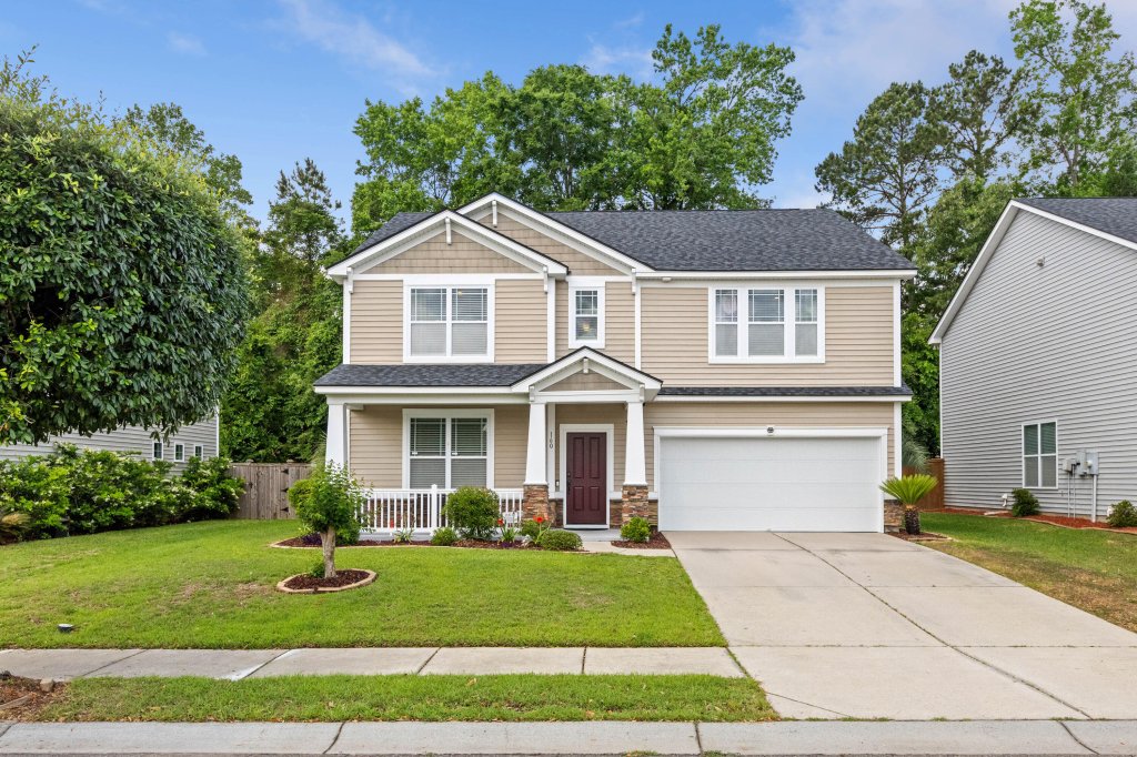 Reminisce, Summerville community