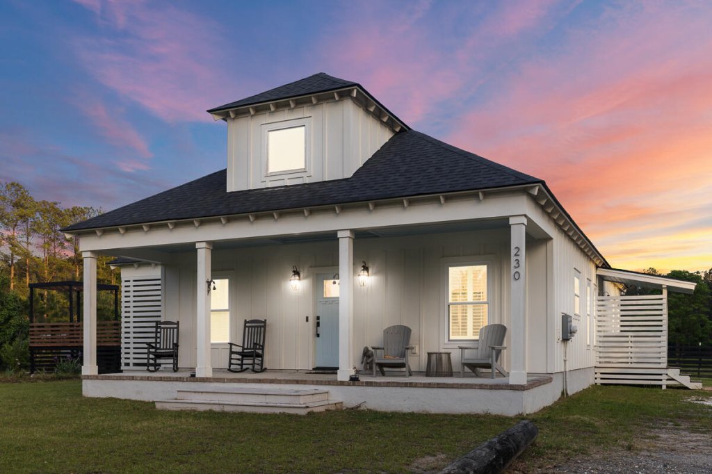 Longridge, Moncks Corner community